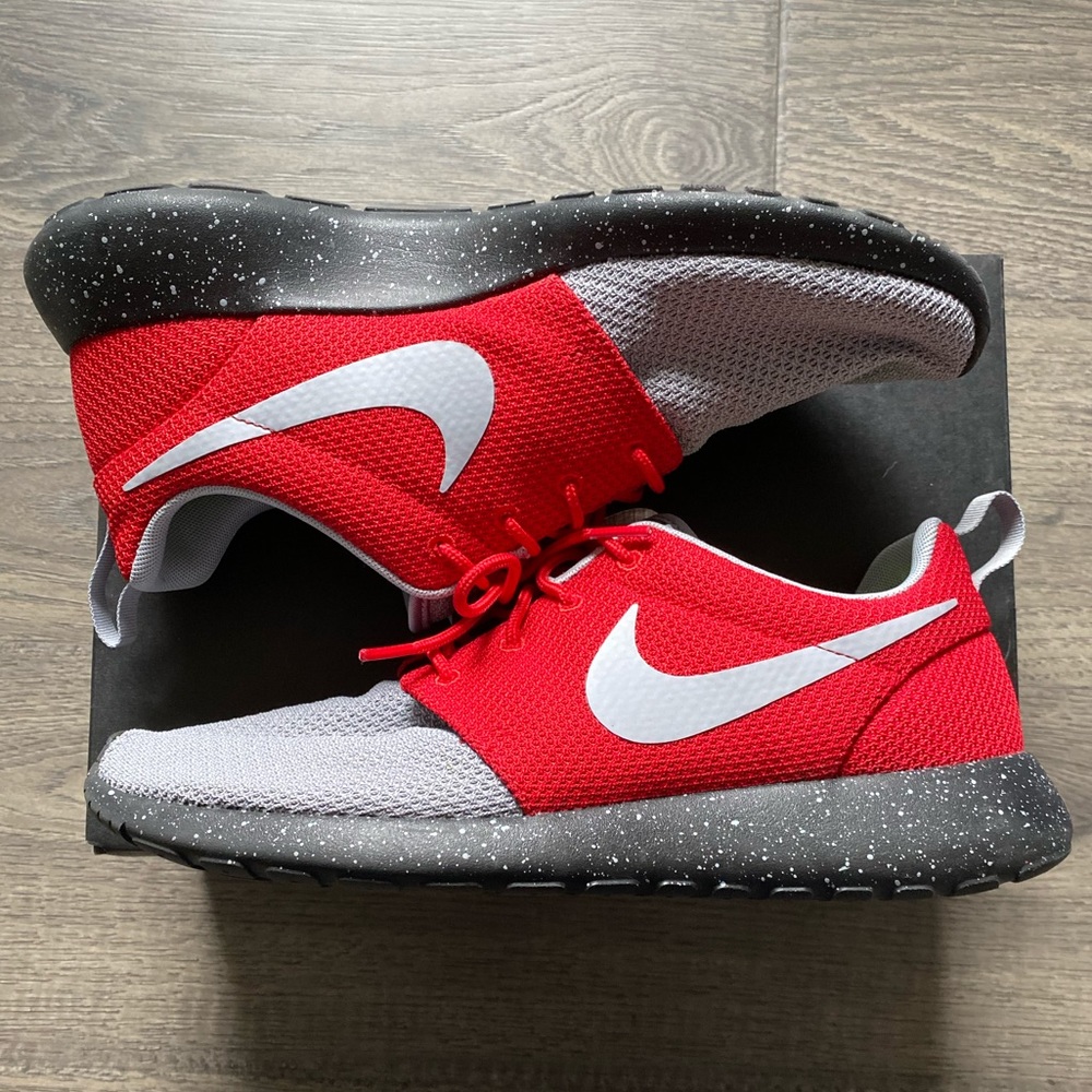 Nike Roshe - Limited Edition Custom NIKE ID